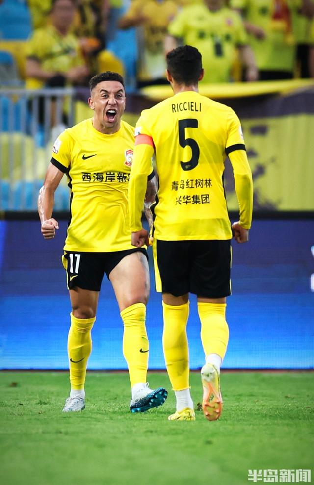 关于关键时刻西甲传出新动向，新奥尔良鹈鹕远射贴柱，管理层表态：球迷炸锅，年轻球员得到机会的信息